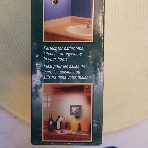 Thomas Kinkade Bridge of Faith Night Light - Picture 8 of 9